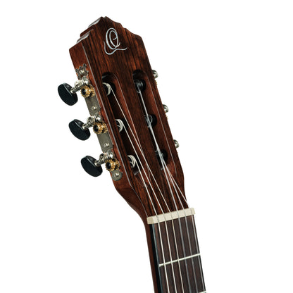 Ortega Picker Pack : guitare 4/4 avec table épicéa, housse, support, accordeur, sangle, jeu de cordes et médiators, naturel