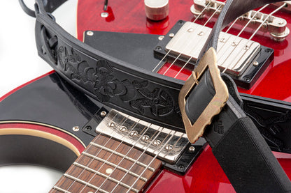 Courroie modèle LEGEND BM BOHEMIAN, cuir haute qualité, largeur 4 cm, longueur 96 à 145 cm, porte bottleneck intégré, noir