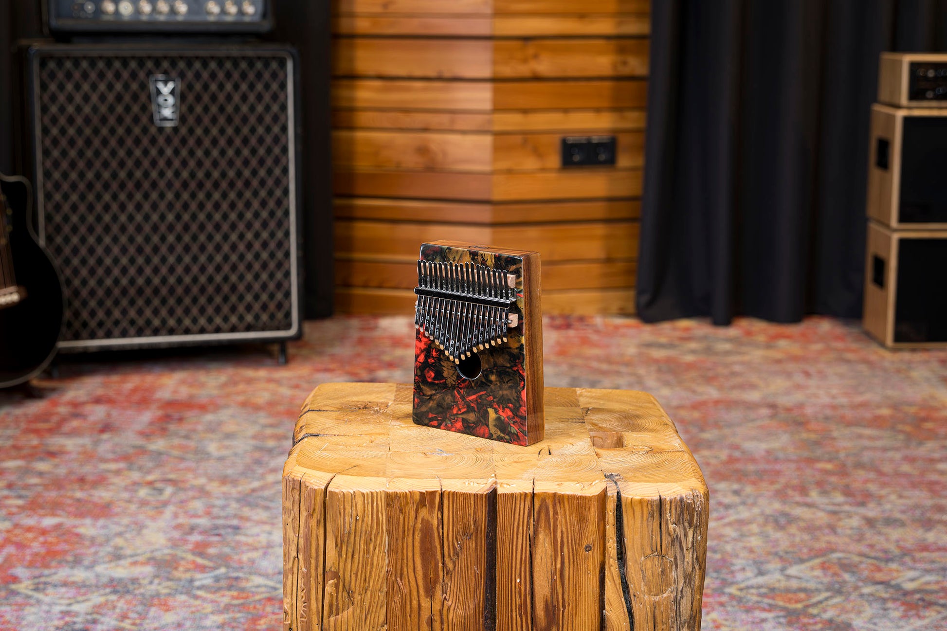 Kalimba Meinl avec rosace, 17 notes, design Lava - KA17LV