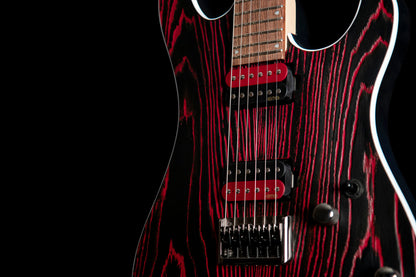 KX300 ETCHED, 6 cordes, corps acajou, table frêne sablée, touche pau ferro, 2 micros doubles EMG RetroActive, noir et rouge